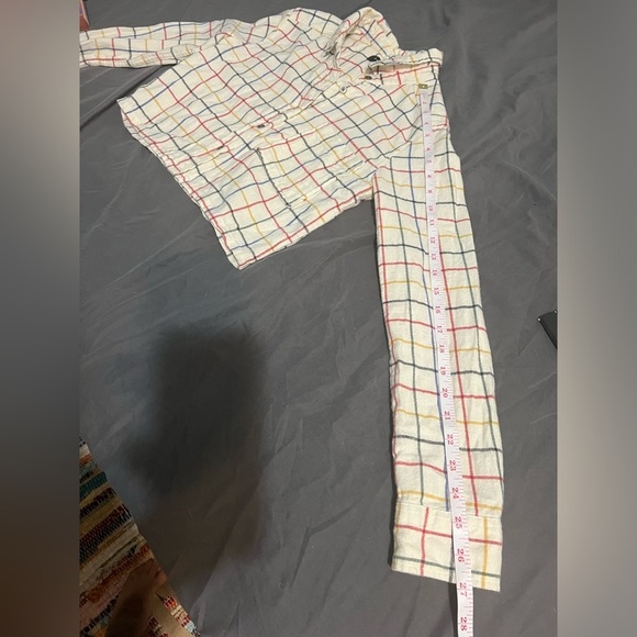 #307 Button up crop - Picture 6 of 7